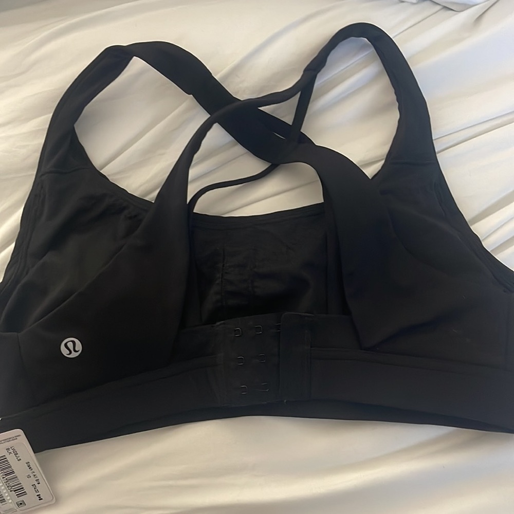 BRAND NEW LULULEMON BRA​ - Picture 4 of 4